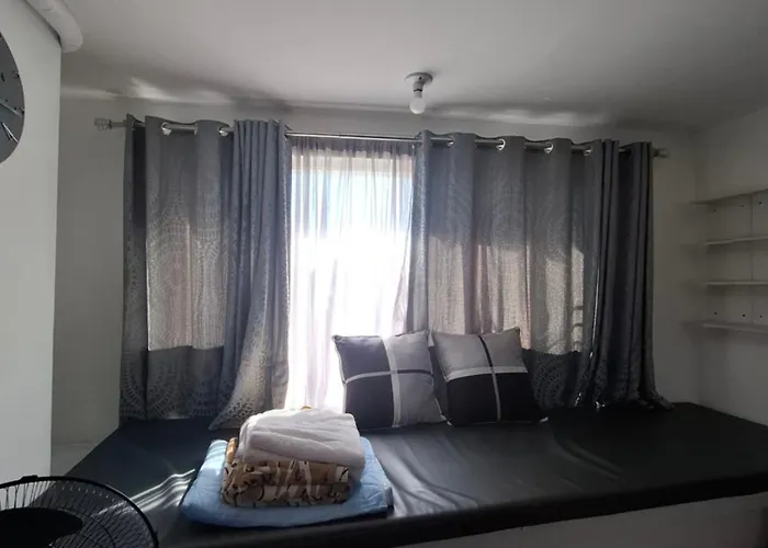 Quins Staycation One Bedroom At Smdc South Residences Manila