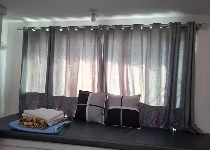 Quins Staycation One Bedroom At Smdc South Residences